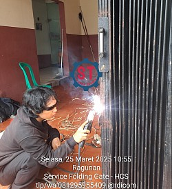 SERVICE FOLDING GATE